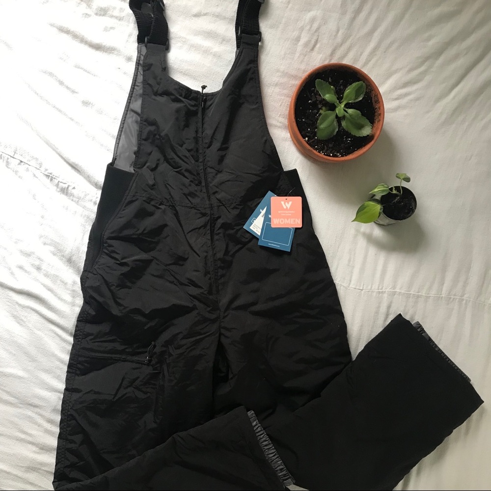 Black Snow Bib NWT